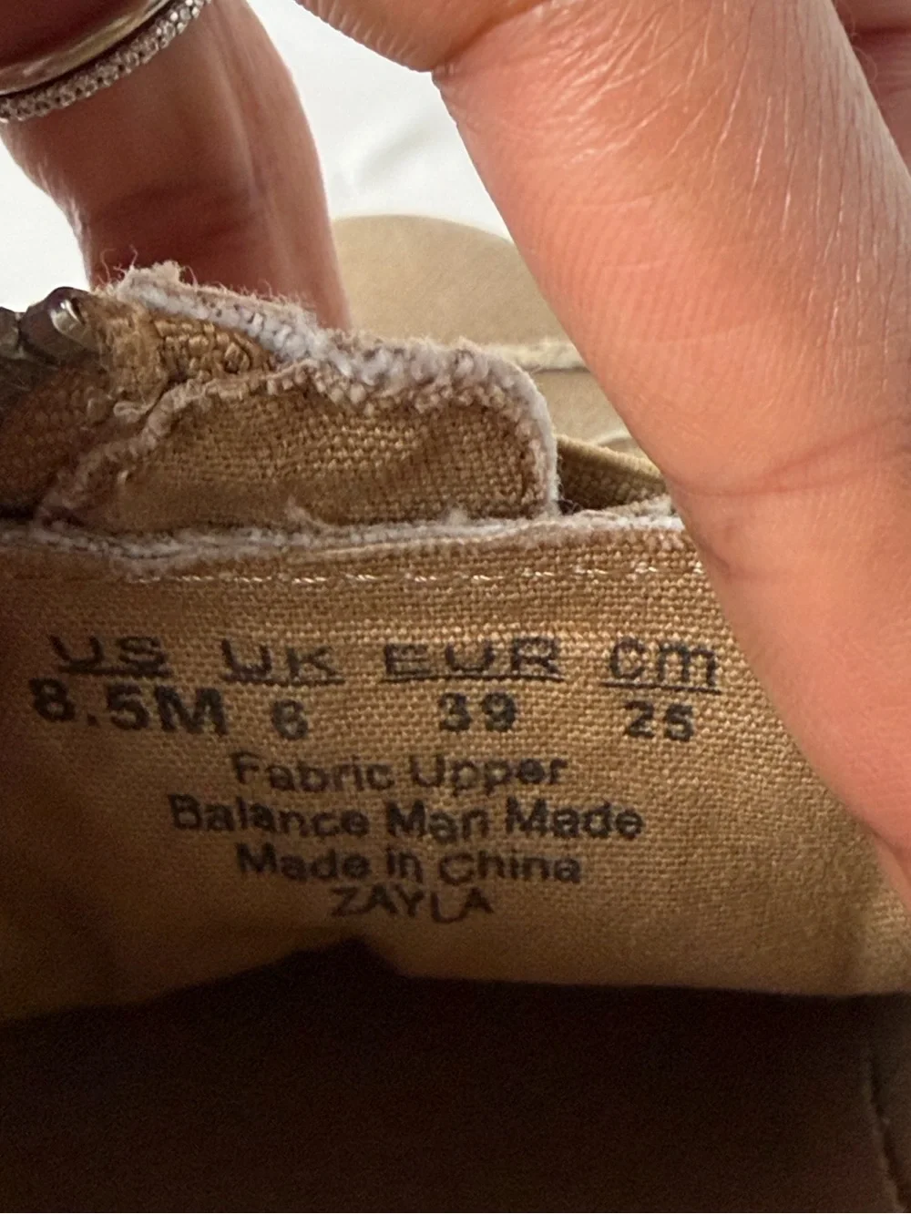 Blowfish Malibu Zayla Tan Canvas Hidden Wedge Sneakers Zipper Distressed 8.5M